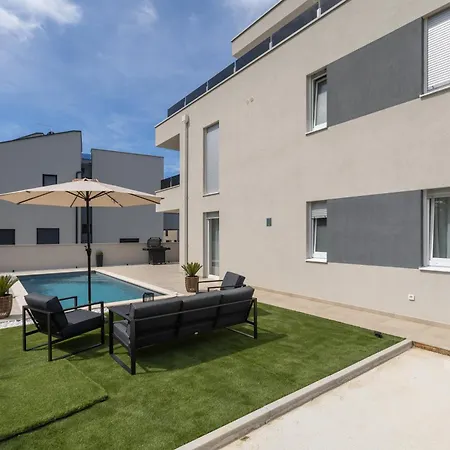 Apartament Aurea